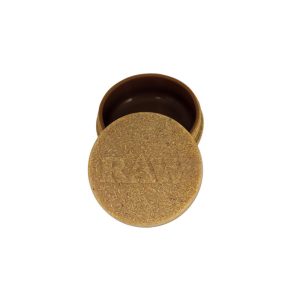 Alternative view of Raw caja Magnetica